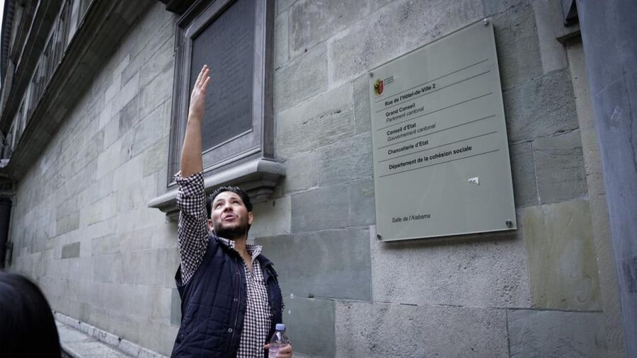 Geneva: Complete Tour, UN area & Old City (Hotel PICK-UP) - Walking through the Old City