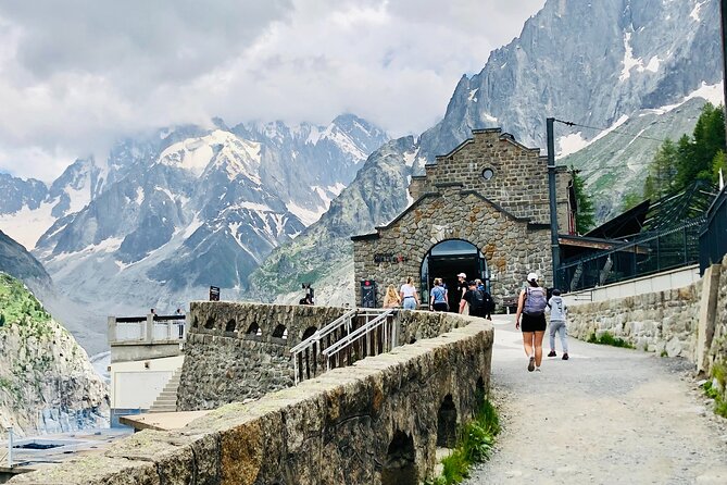 Geneva Day Trip to Mont Blanc glacier and 3860m Top - What the private format is worth