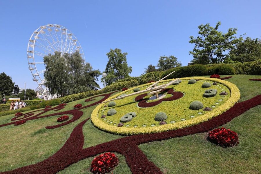 Geneva: Highlight Tour in TukTuk - The Jet d’Eau and Lake Geneva