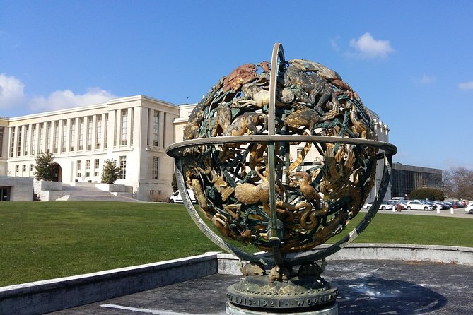 Geneva Highlights 2-Hour Introductory Tour - The coach ride through Geneva’s international district