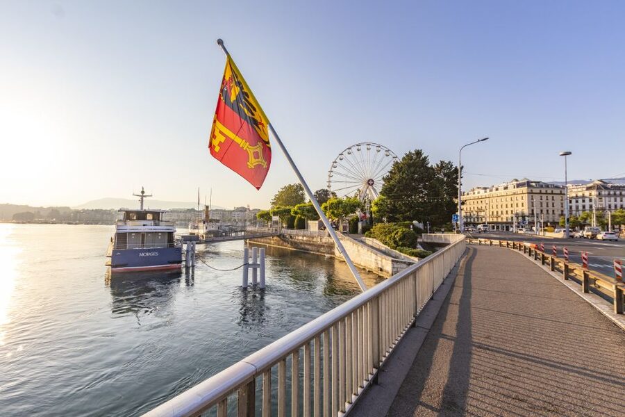 Geneva: Insta-Perfect Walk with a Local - Key points at a glance