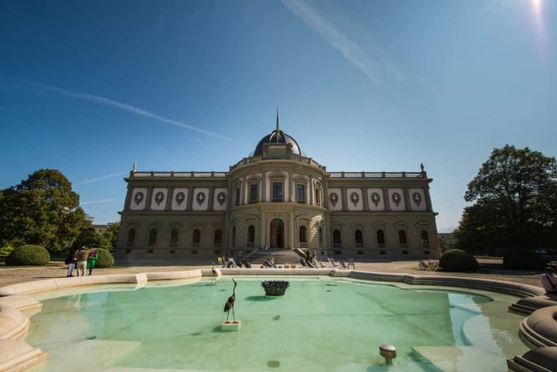 Geneva: Open-Top Sightseeing Bus Tour - What the audio guide and driver add