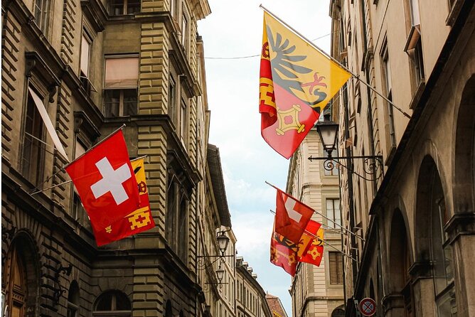 Geneva Private Custom Walking Tour With A Guide (Private Tour) - What $85.60 per person buys you