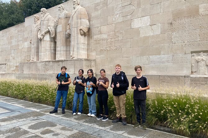 Geneva Scavenger Hunt and City Highlights Walking Activity - Starting at Rotonde du Mont-Blanc