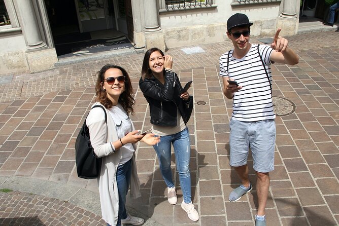Geneva Scavenger Hunt and City Highlights Walking Activity - Saint-Pierre Cathedral and the old town