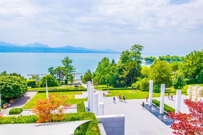 Geneva to Lausanne, Montreux and Château Chillon Private Tour - Château Chillon gives you one focused hour