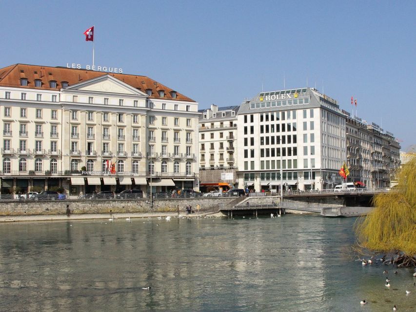 Geneva Welcome Tour: Private Tour with a Local - The human side of the experience