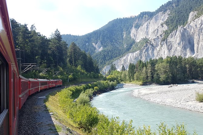 Glacier Express Panoramic Train Round Trip in one Day Private Tour from Luzern - Goms and the approach to Brig