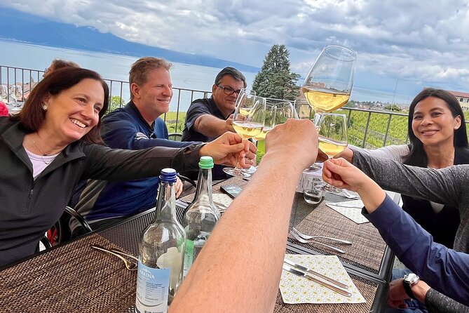Gourmet Food and Wine Tasting Walk in Lavaux - Starting among the old streets of Epesses