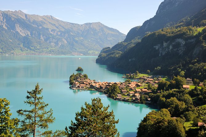Grindelwald, Interlaken & Lauterbrunnen Day Trip from Zurich - Interlaken: a quick first look at the resort town