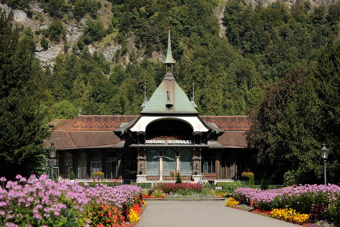 Grindelwald, Interlaken & Lauterbrunnen Day Trip from Zurich - Lauterbrunnen and its 72 waterfalls