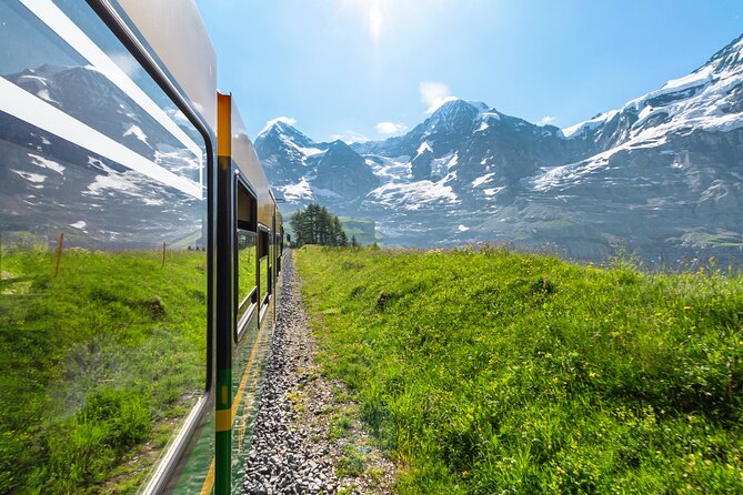 Grindelwald -Kleine Scheidegg-Lauterbrunnen Small Group Day Trip - Two hours between the Eiger and Lauberhorn