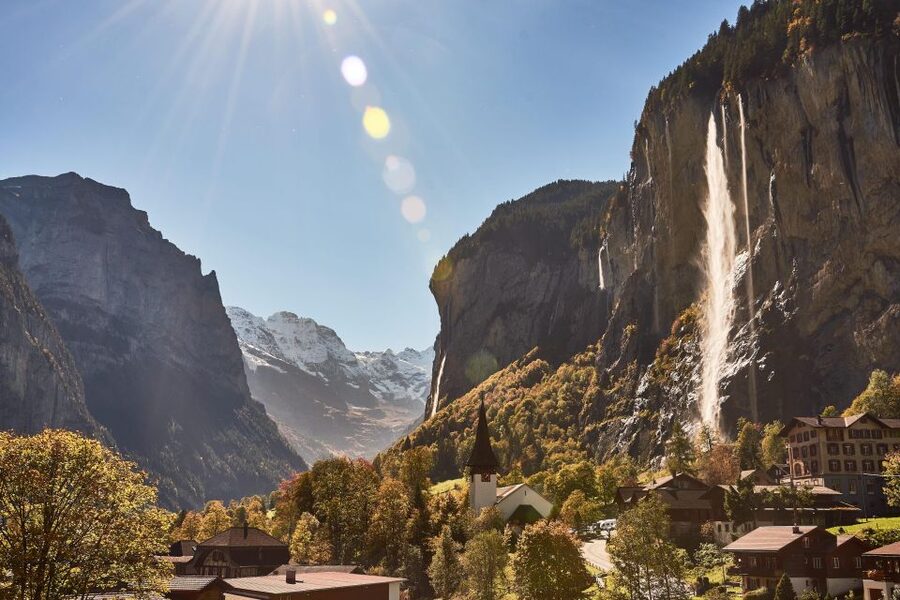 Grindelwald-Scheidegg-Lauterbrunnen Small Group Tour - The first train ride to Grindelwald