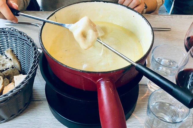 Gruyère Cheese and Chocolate Tasting Day Trip from Geneva - Maison Cailler: the sweetest final stop