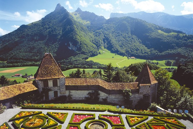 Gruyères Tour from Geneva With Train, Chocolate and Cheese - La Maison du Gruyère and the fondue stop