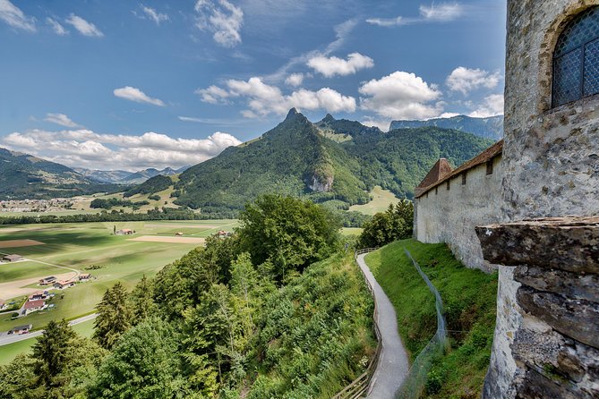 Gruyères Tour from Geneva With Train, Chocolate and Cheese - Free time in medieval Gruyères