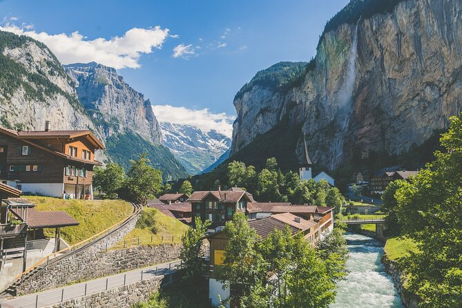 Guided Excursion to Jungfraujoch, Grindelwald and Lauterbrunnen from Lucerne - Who Will Enjoy This Day Most?