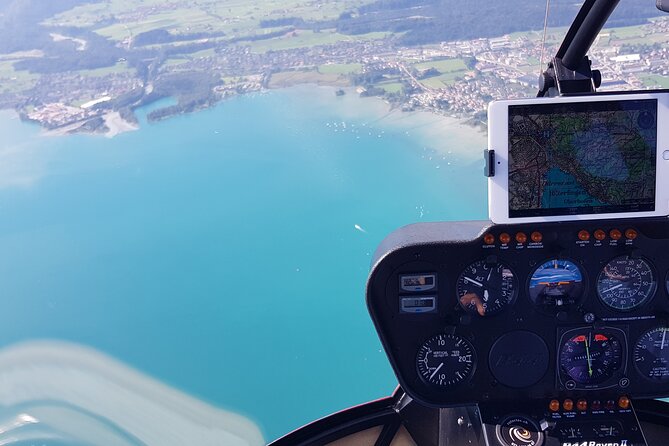 Helicopter tour to the Stockhorn mountain, with great view to the Swiss Alps - A short look toward Bern