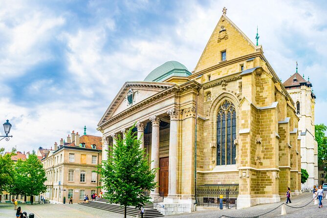 Highlights of Geneva: Dark History Quest Experience - Geneva history with a puzzle in your pocket