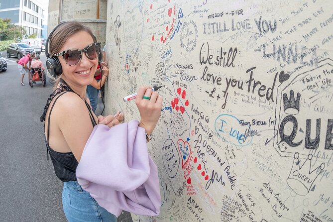 In the footsteps of Freddie Mercury (Extended 2h30 version) - Who will enjoy this walking tour most?