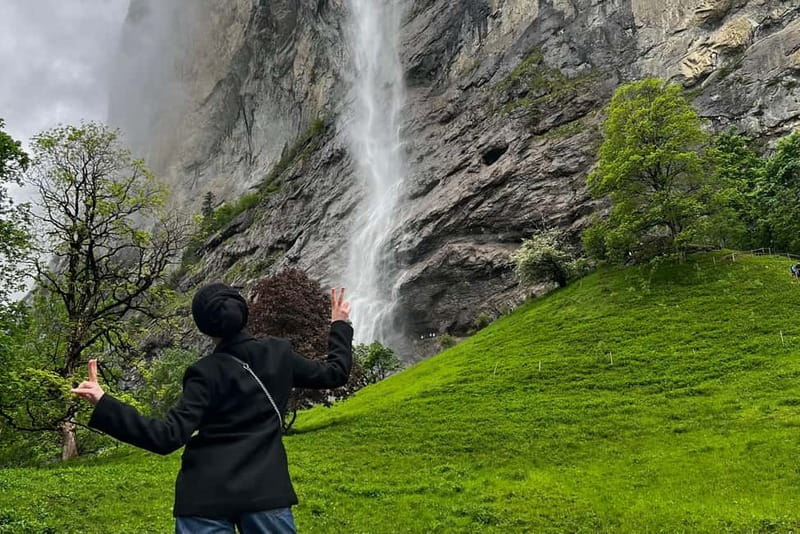 Interlaken: Explore Lauterbrunnen, Wengen & Raclette Tasting - Lauterbrunnen and the walk to Staubbach Falls