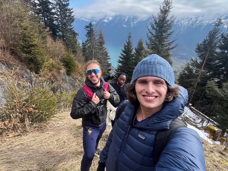 Interlaken: Guided Hike to Harder Kulm with Swiss Triathlete - What to bring for the mountain