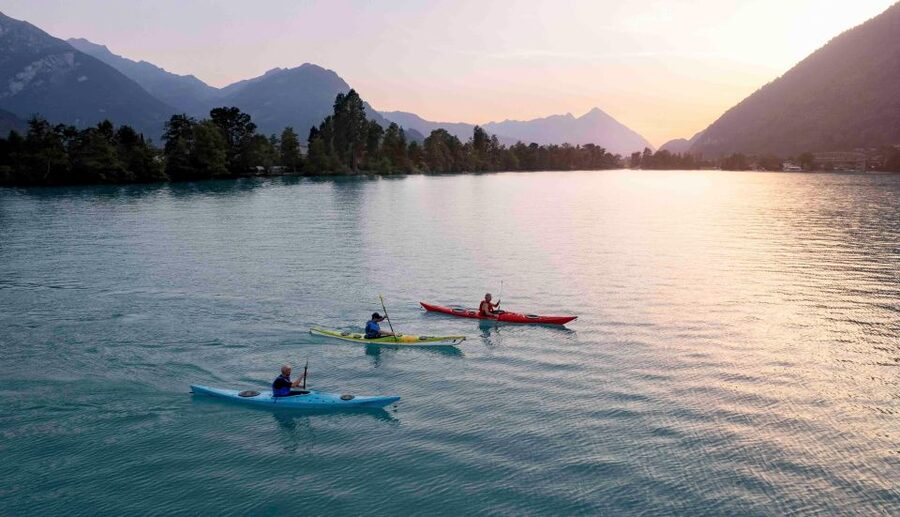 Interlaken: Kayak Tour of the Turquoise Lake Brienz - Starting in Bönigen beside the Lütschine