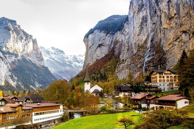 Jungfraujoch Day Trip from Zurich: Swiss Alps & Bernese Oberland - Lunch, shopping, and the cost of the summit