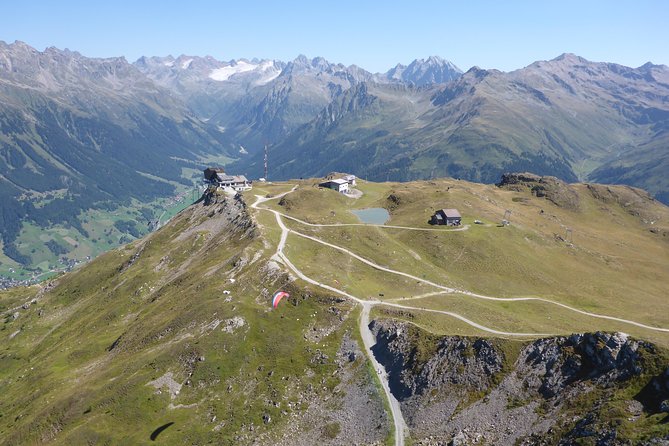 Klosters Tandem Paragliding Flight from Gotschna - What the personal pilot arrangement adds