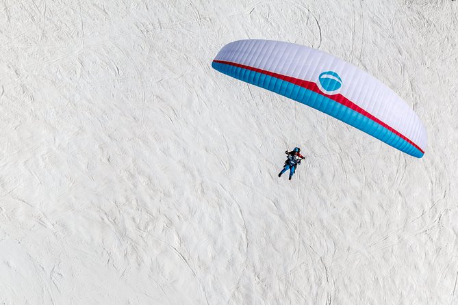 Klosters Tandem Paragliding Flight from Gotschna - Who will enjoy this most?