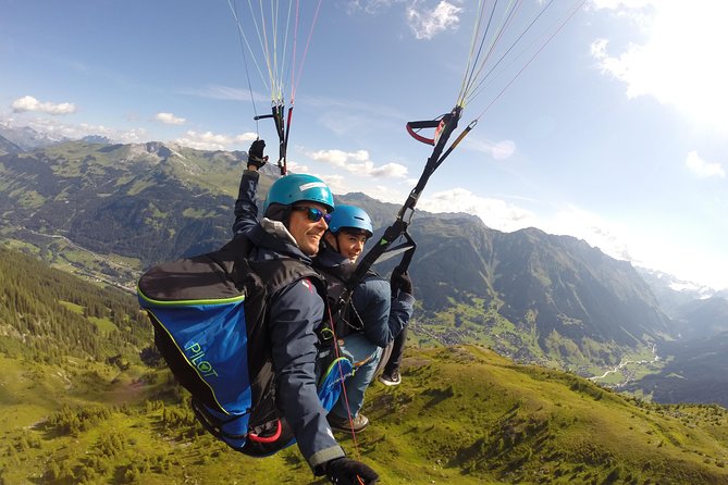 Klosters Tandem Paragliding Flight from Gotschna - Timing, clothing, and booking advice