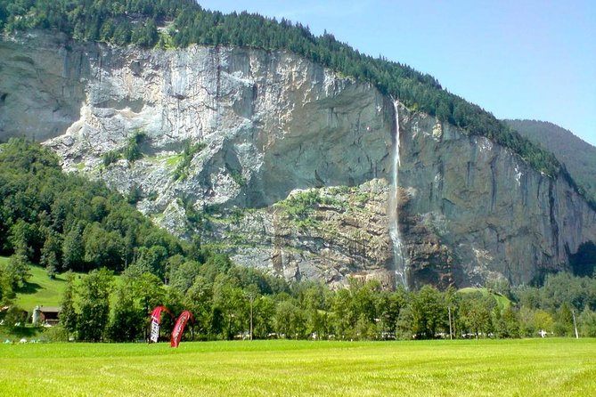 (KTL361) - Interlaken day trip by bus from Lausanne - Harder Kulm and the view above town