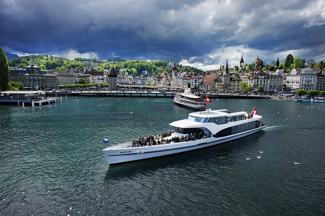 Lake Lucerne Panoramic Sightseeing Cruise - Drinks, snacks, and the pace of the ride