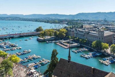 Lake Zurich boat tour for an afternoon !