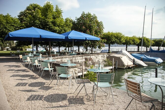 Lake Zurich boat tour for an afternoon ! - The Kilchberg stop at Mönchhof am See