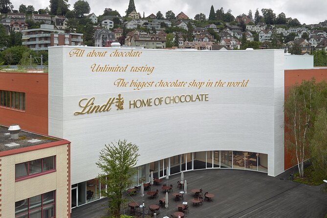 LINDT Home of Chocolate, Cruise On Lake Zurich And Old Town Walking Tour - Why this half-day route works in Zurich