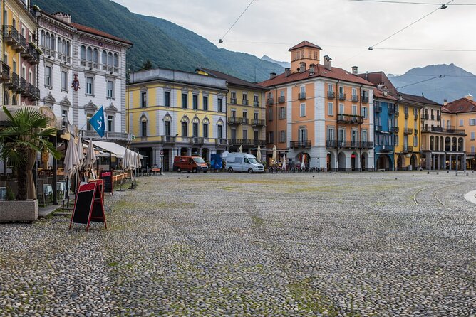 Locarno Scavenger Hunt and Sights Self-Guided Tour - Starting at Piazza Stazione in Muralto
