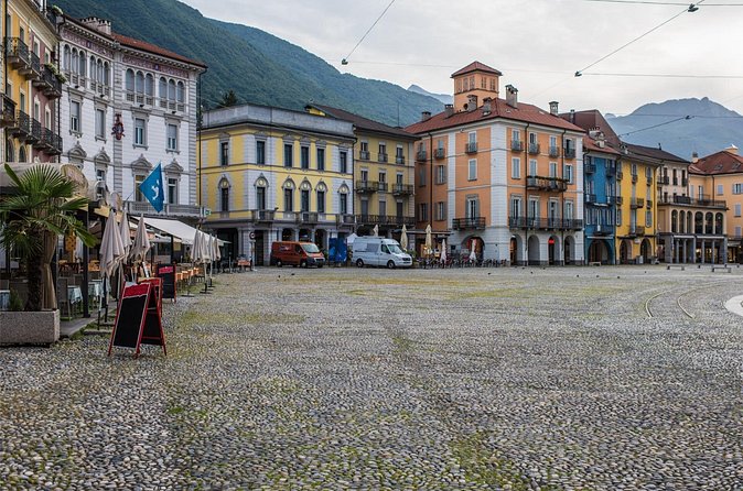 Locarno Scavenger Hunt and Sights Self-Guided Tour - Two hours, or longer if you use the freedom
