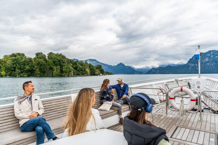 Lucerne: 1-Hour Cruise on Panoramic Yacht - Bürgenstock and the Richard Wagner Museum