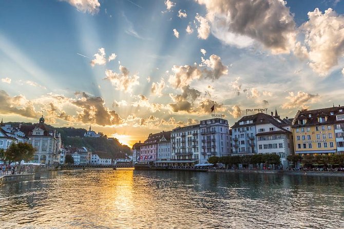 Lucerne by Night Photo Tour - A private tour with Ezra or Luis