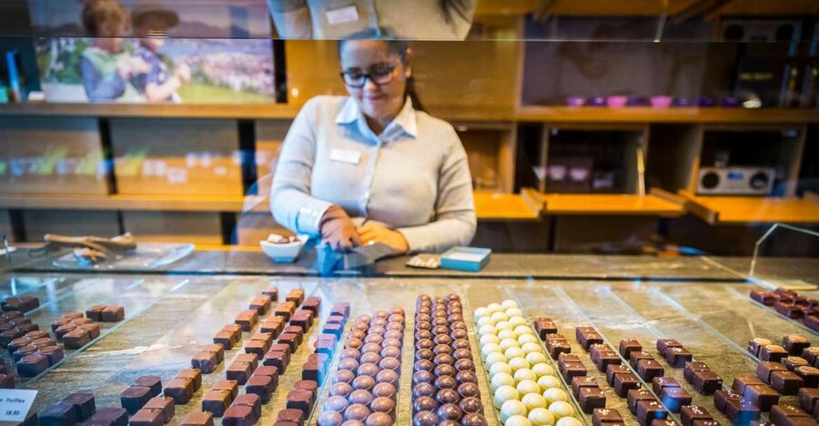 Lucerne: Chocolate Tasting with Lake Trip and City Tour - Chapel Bridge and the Reuss River