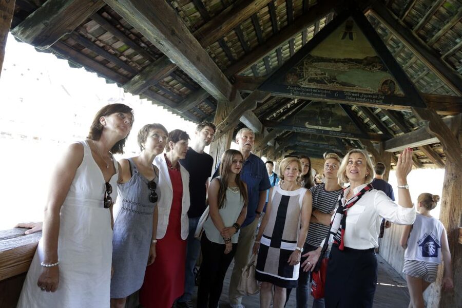 Lucerne: Guided Walking Tour with an Official Guide - Starting Near the Station and Old Town
