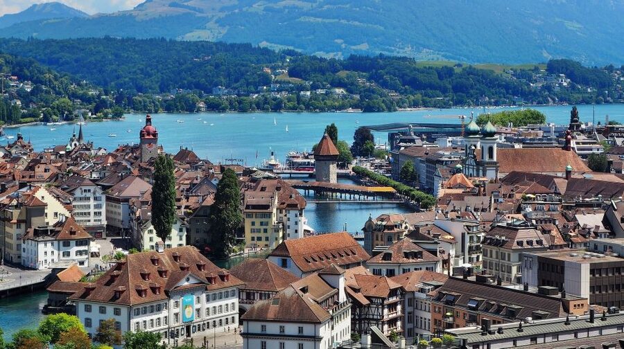 Lucerne: Guided Walking Tour with an Official Guide - How Much Walking Is Involved?