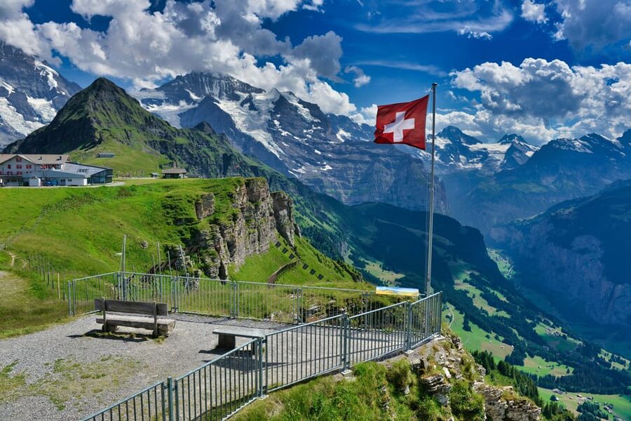Lucerne: Interlaken & Grindelwald Exclusive Private Day Tour - Leaving Lucerne for Lake Brienz