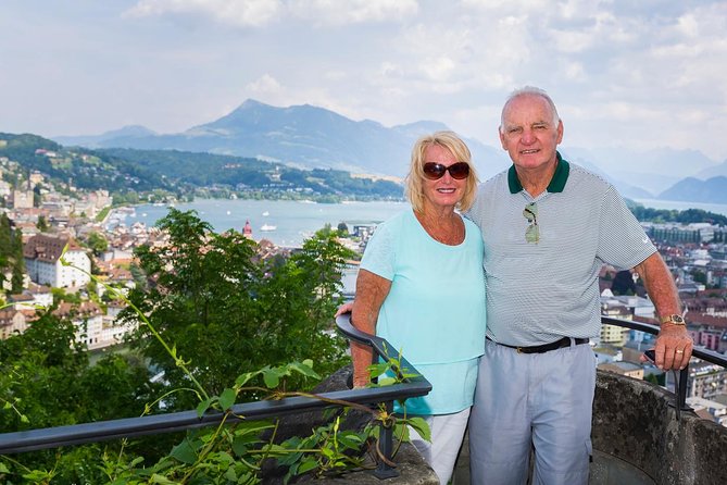 Lucerne Private Walking Tour with a castle visit! - What the guiding adds