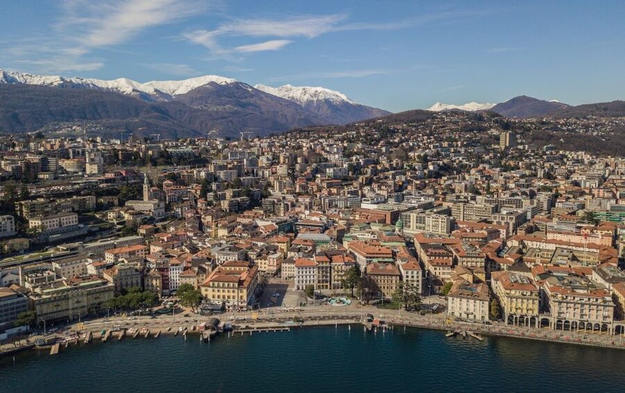 Lugano: Express Walk with a Local in 60 minutes - Small groups, private bookings, and walking pace