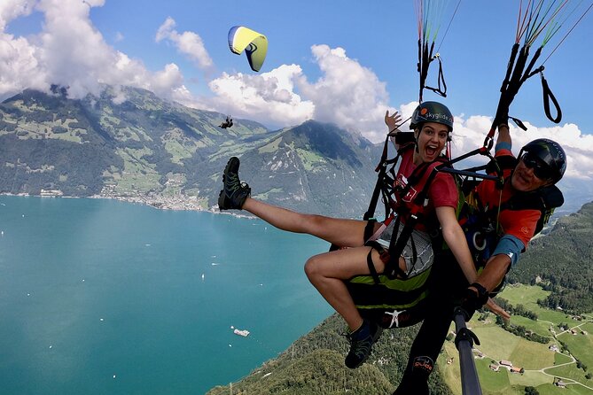 Luzern / Lucerne Professional Paragliding Tandem Flights - From Lucerne to Stans in 15 Minutes