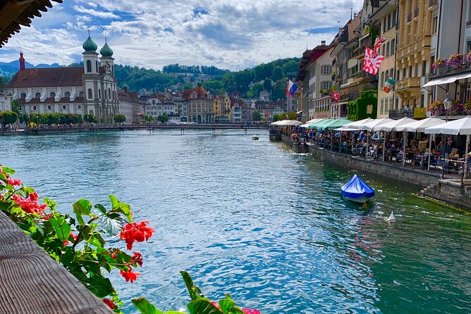Mt. Titlis Glacier & Lucerne Old Town Tour | From Zurich - Riding the cable cars to Mt. Titlis