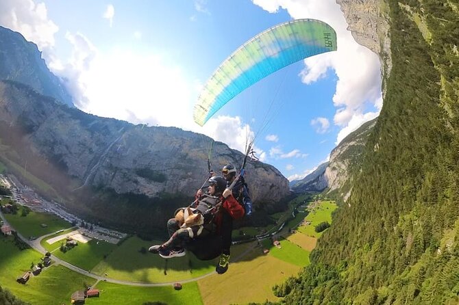 Mürren Lauterbrunnen: Paragliding Panorama Tandem Flights - Taking Off Above Mürren