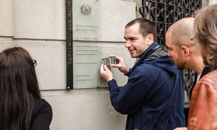 Outdoor Escape Game with Augmented Reality trough Zurich - Who will enjoy this most